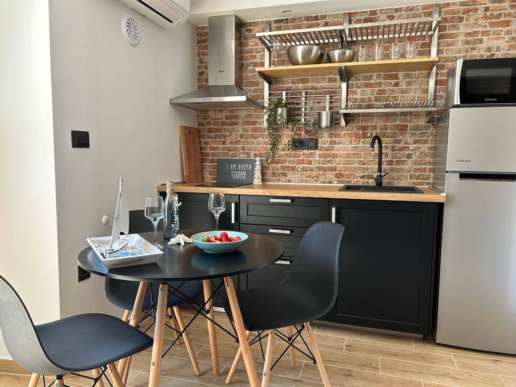 Leut apartment - photo 11